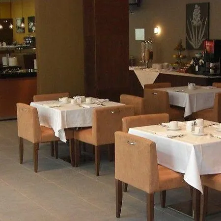 Exe Barcelona Gate 4*