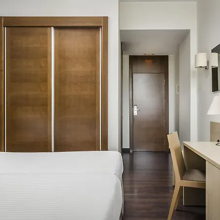 Exe Barcelona Gate Szálloda 4*