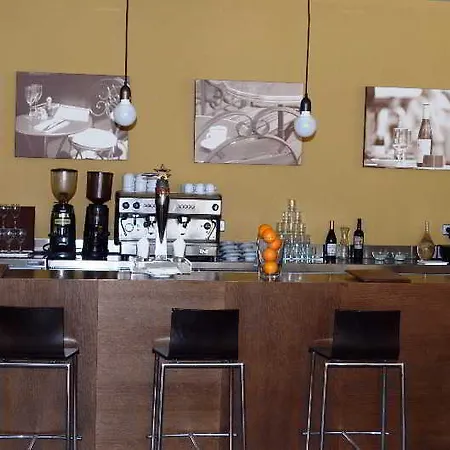 Exe Barcelona Gate Szálloda Sant Joan Despí