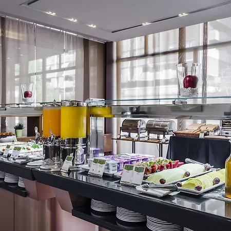 Hotel Exe Barcelona Gate 4*